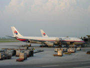 ���ս���